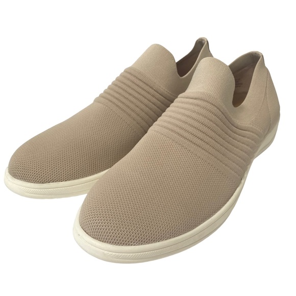 Array Sport Gabby Sneaker Stretch Fabric Walking Shoe size 9W 9 Wide - Picture 1 of 9